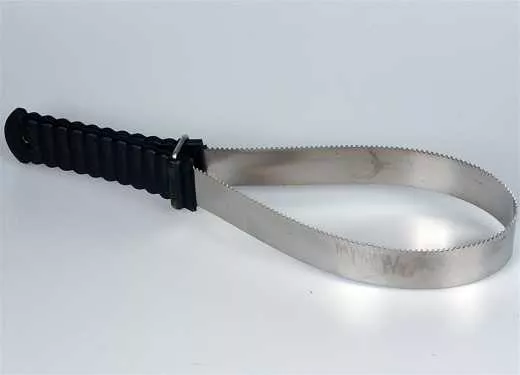 Schweissmesser aus Metall mit Kunststoffgriff