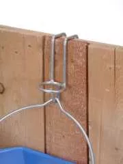 Tough1 Eimerhalterung zum Einhängen Stalltür